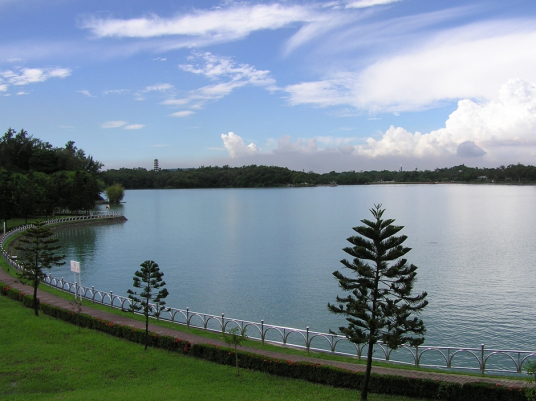 澄清湖（台湾省高雄市鸟松区内湖泊）