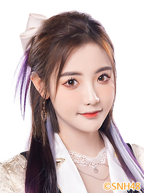 李佳恩（中国女歌手、演员，SNH48成员）