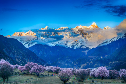 南迦巴瓦风景区