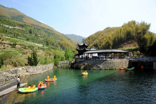 陕西天湖风景区