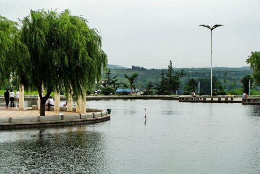 月牙湖（黑龙江省鸡西市月牙湖）