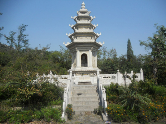 香山寺旅游风景区