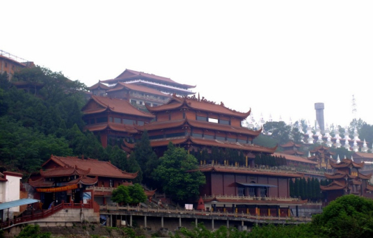 圣水寺（四川省绵阳市圣水寺）