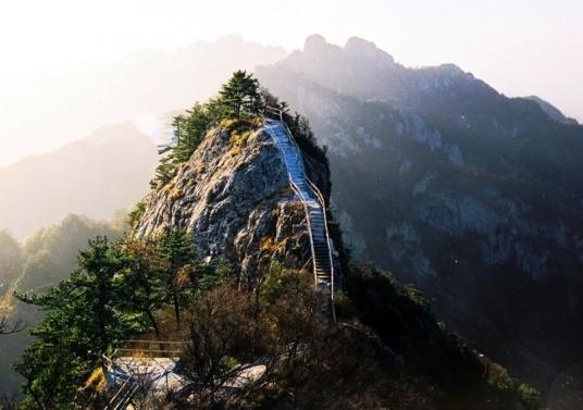 老君山（四川省内江市威远县老君山）