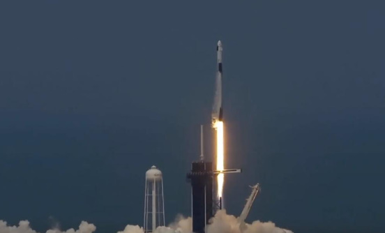 SpaceX刷新全球发射之最，SpaceX发射这么多卫星意欲何为？