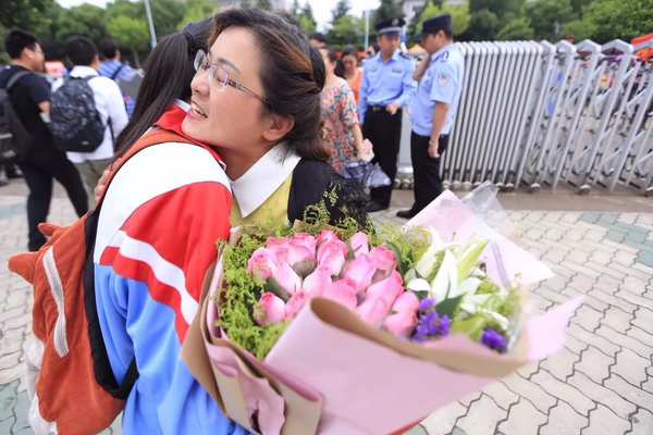 高考什么时候送花比较好