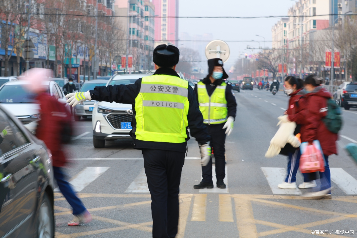 交警报案的电话是多少