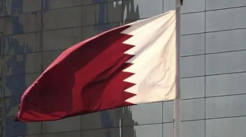 卡塔尔国旗是世界上最长的国旗！卡塔尔的国旗究竟长什么样呢？