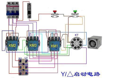 星三角降压启来自动的工作原理是什么？